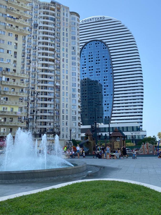 באטומי Roini Apartment מראה חיצוני תמונה
