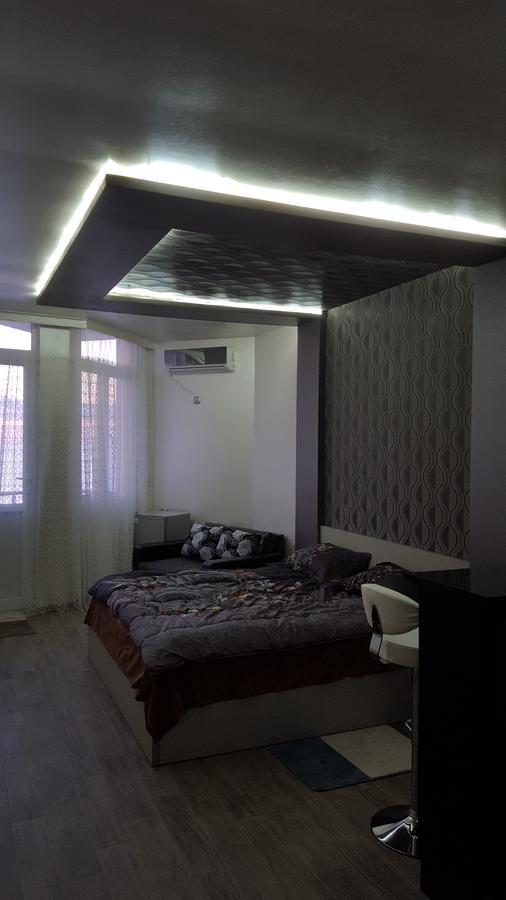 באטומי Roini Apartment מראה חיצוני תמונה