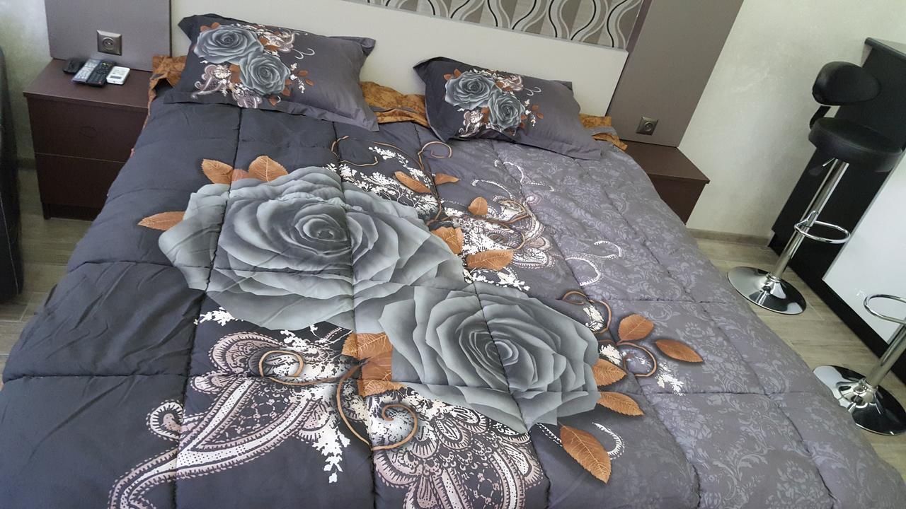באטומי Roini Apartment מראה חיצוני תמונה